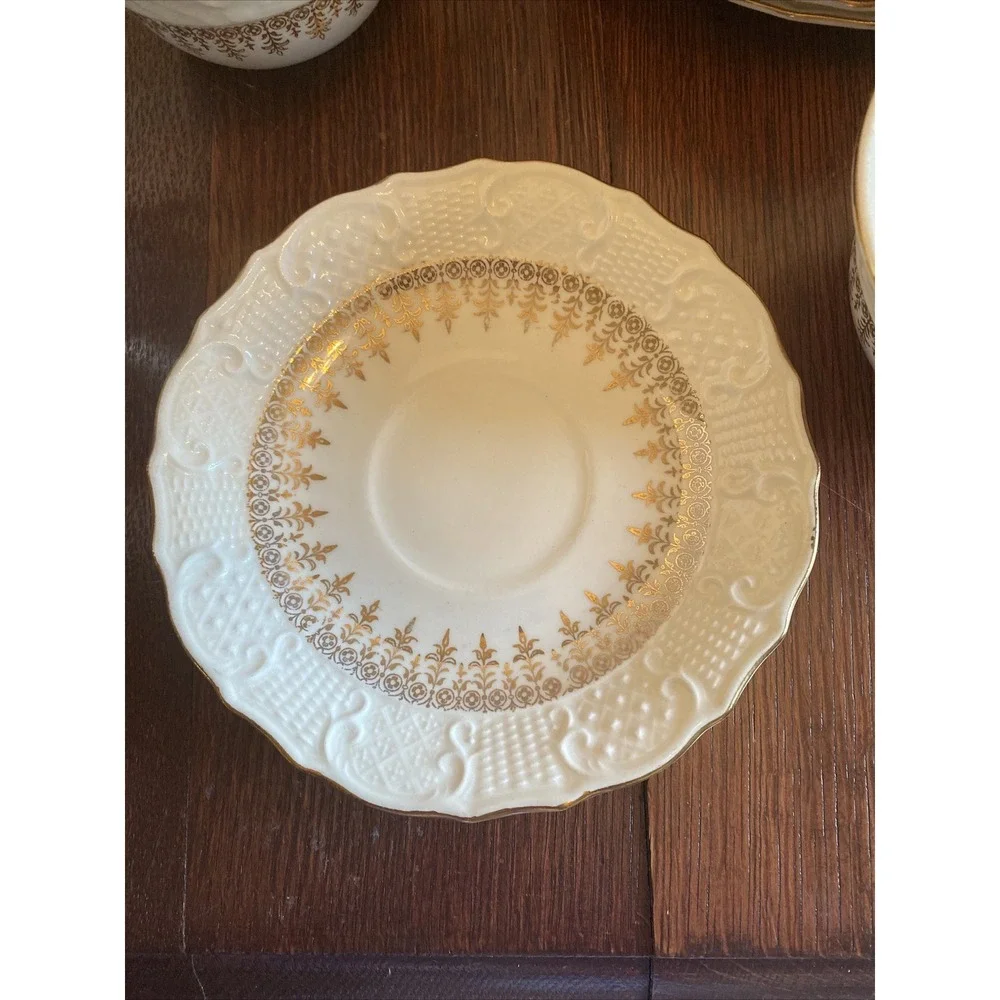 Vintage Washington Colonial Vogue Dinnerware Cup &‎ Saucer 22k Hallmark Cannon